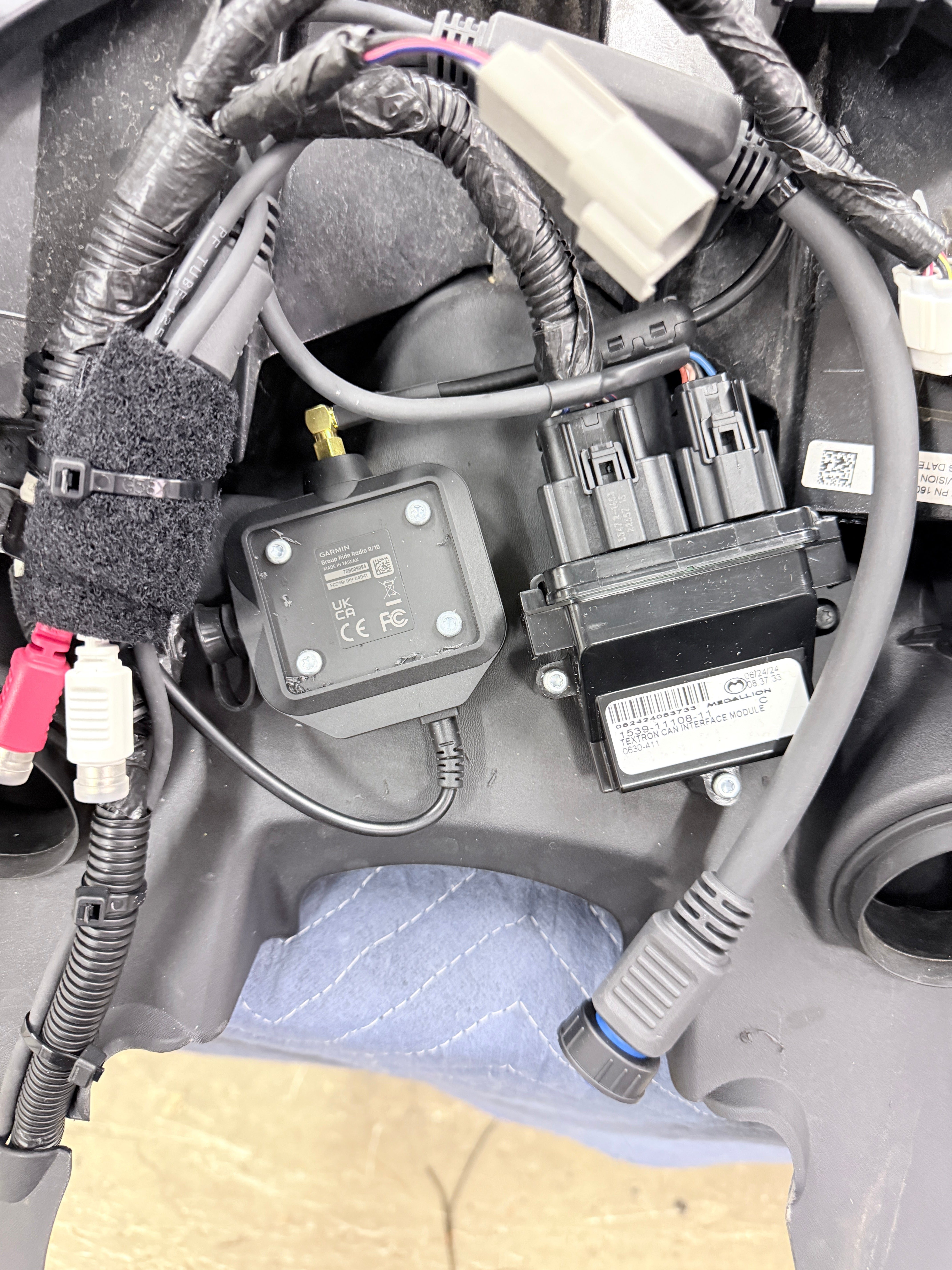 Arctic Cat Garmin Powered Premium G8 Kit for Catalyst Snowmoiles